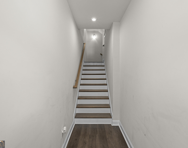 2042 Violet Lane - Photo Thumbnail 3
