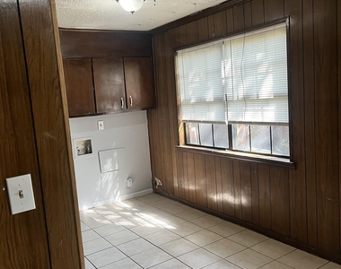 6354 Shannon Parkway - Photo Thumbnail 3