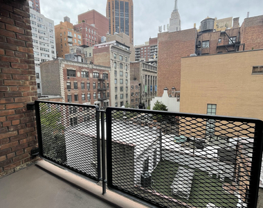 East 35th St and 3rd Ave - Photo Thumbnail 8