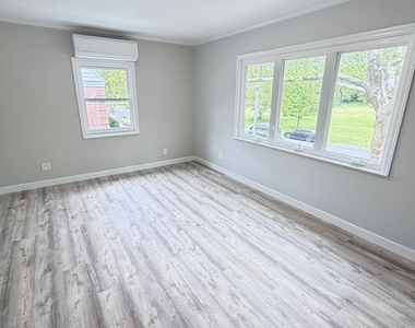 75-56 199th Street - Photo Thumbnail 5