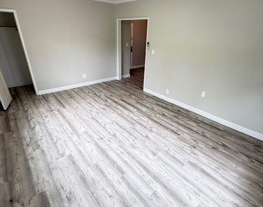 75-56 199th Street - Photo Thumbnail 7