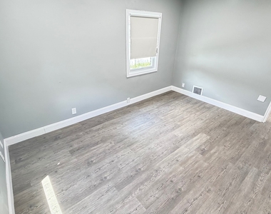 75-56 199th Street - Photo Thumbnail 10