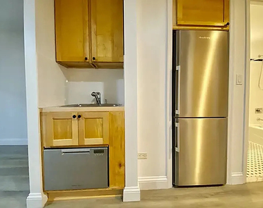 538 West 149th Street - Photo Thumbnail 3