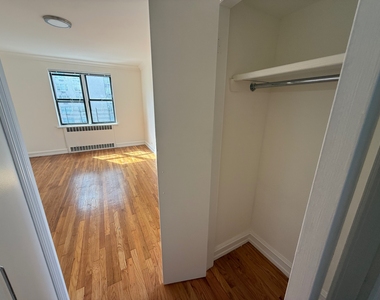 1680 York Avenue - Photo Thumbnail 6
