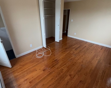 14-66 Bell Boulevard  - Photo Thumbnail 16