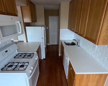 14-66 Bell Boulevard  - Photo Thumbnail 10