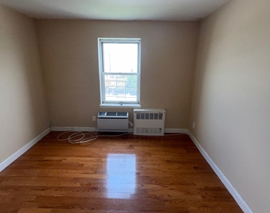 14-66 Bell Boulevard  - Photo Thumbnail 12