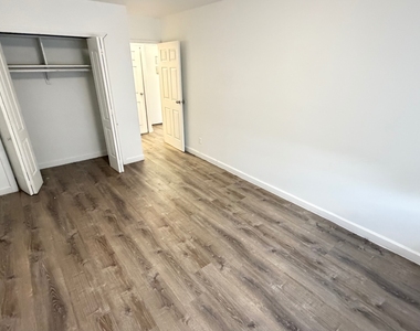 16-70 Bell Boulevard - Photo Thumbnail 12