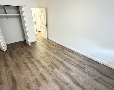 16-70 Bell Boulevard - Photo Thumbnail 11