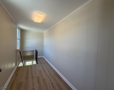 28 Diller Ave - Photo Thumbnail 12