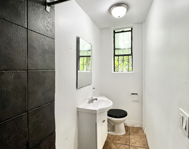 147 Starr Street - Photo Thumbnail 15