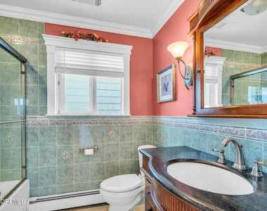 419 Beach Front - Photo Thumbnail 14