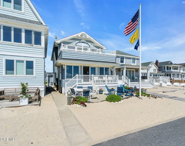 419 Beach Front - Photo Thumbnail 19
