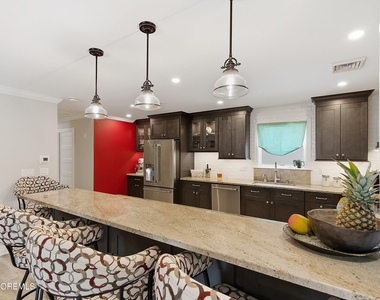 1734 Yorktowne Boulevard - Photo Thumbnail 10
