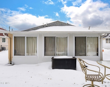 1734 Yorktowne Boulevard - Photo Thumbnail 24