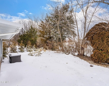 1734 Yorktowne Boulevard - Photo Thumbnail 23