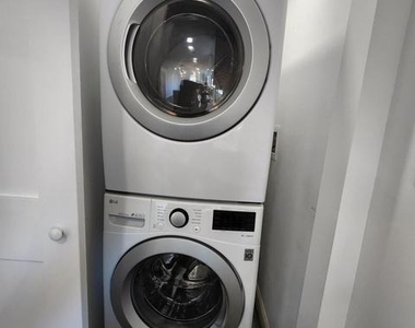 105 Summit Avenue - Photo Thumbnail 12