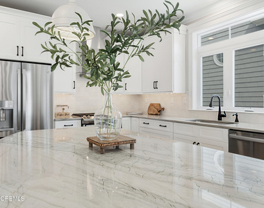 53 Fort Avenue - Photo Thumbnail 6