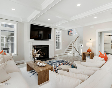 53 Fort Avenue - Photo Thumbnail 31
