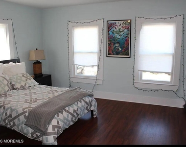 902 E Street - Photo Thumbnail 5