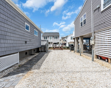 208 Mallard Lane - Photo Thumbnail 1