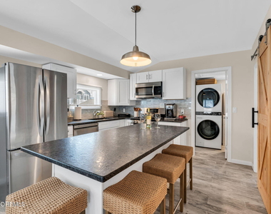 208 Mallard Lane - Photo Thumbnail 23