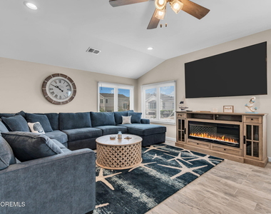 208 Mallard Lane - Photo Thumbnail 13