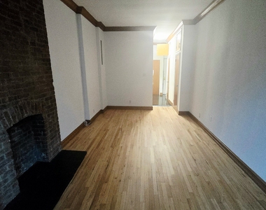 East 83rd Street - Photo Thumbnail 1