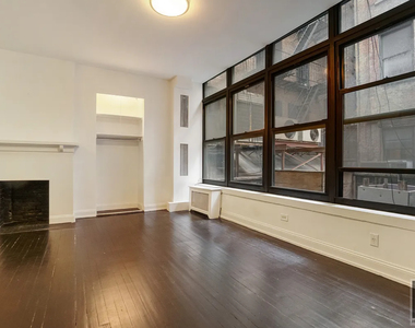 West 9 Street - Photo Thumbnail 1