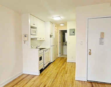East 36 Street - Photo Thumbnail 1
