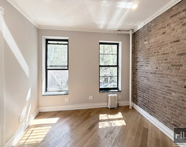 East 5th Street - Photo Thumbnail 1