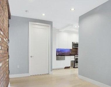 Stanton St. - Photo Thumbnail 4
