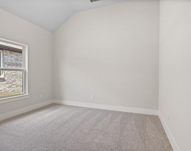 6109 White Creek Drive - Photo Thumbnail 10