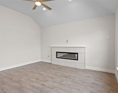 6109 White Creek Drive - Photo Thumbnail 18
