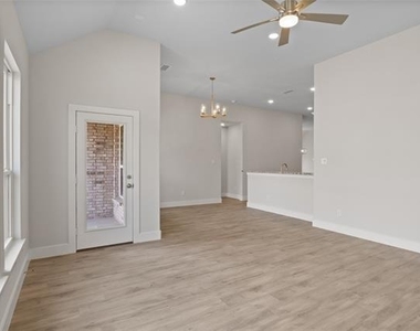 6109 White Creek Drive - Photo Thumbnail 19