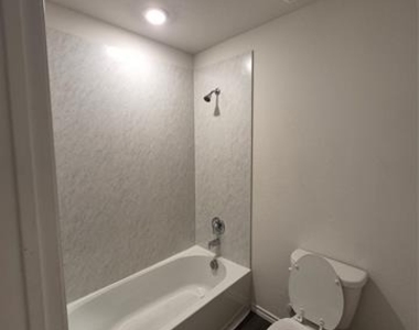 1210 Honeysuckle Drive - Photo Thumbnail 16