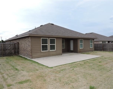 1210 Honeysuckle Drive - Photo Thumbnail 19