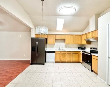 7006 Pickford Court - Photo Thumbnail 6