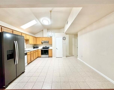 7006 Pickford Court - Photo Thumbnail 7
