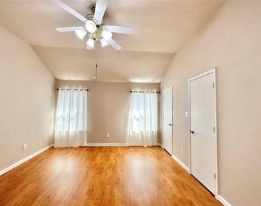 7006 Pickford Court - Photo Thumbnail 16
