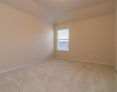 9716 Slide Street - Photo Thumbnail 24