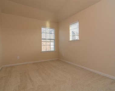 9716 Slide Street - Photo Thumbnail 27