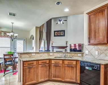 9716 Slide Street - Photo Thumbnail 12