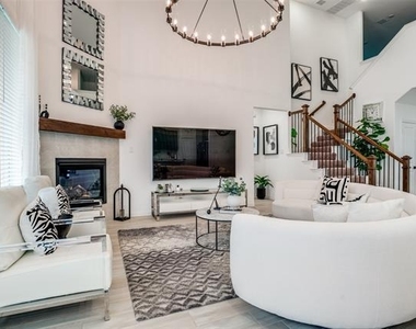 8509 Gray Squirrel Lane - Photo Thumbnail 2