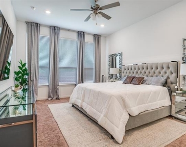 8509 Gray Squirrel Lane - Photo Thumbnail 12