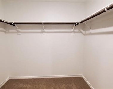 808 Marigold Street - Photo Thumbnail 14