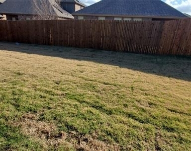 2107 Camellia Street - Photo Thumbnail 21