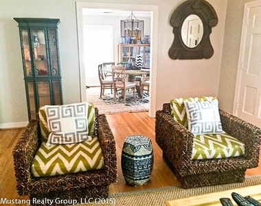 5526 Anita Street - Photo Thumbnail 2