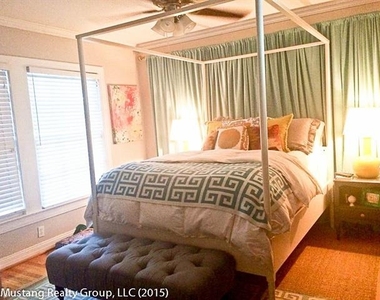 5526 Anita Street - Photo Thumbnail 5