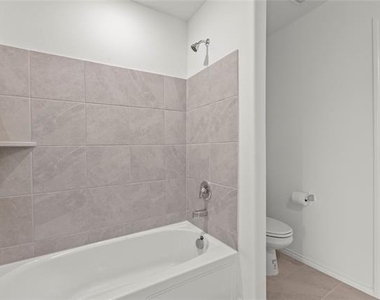 1708 Lercara Lane - Photo Thumbnail 21